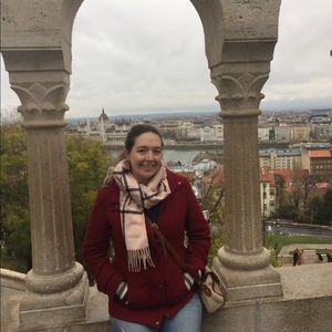 Meet your posher, Emily